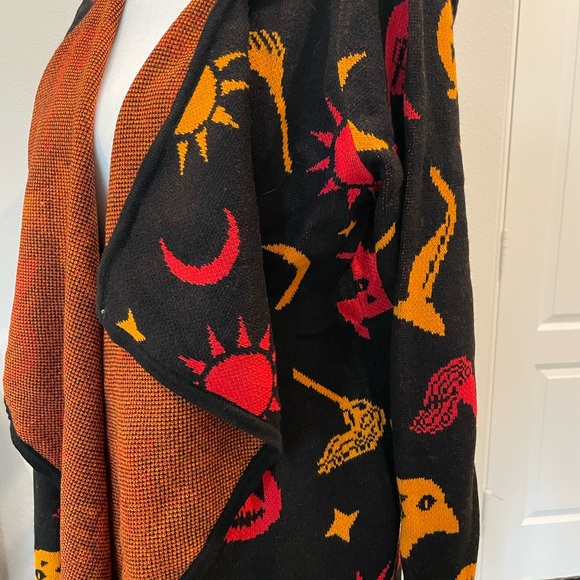 Hocus Pocus knit sweater Cardigan, Dani Her Universe w/FRINGE Medium & SM 🔥NWT🔥 - Picture 4 of 13